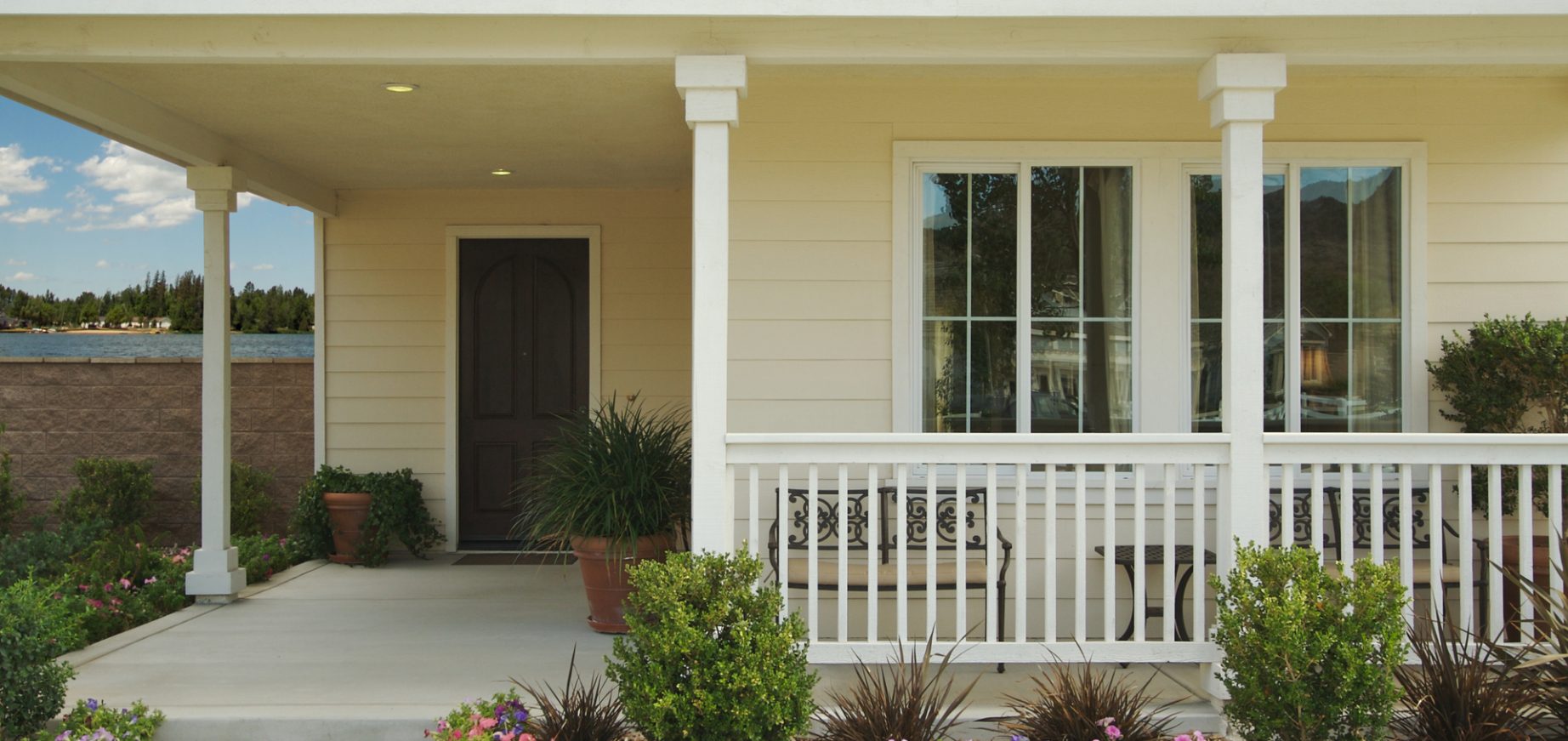 Background image for Pat Lunz Real Estate Website